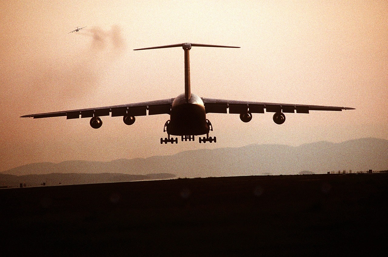 Lee más sobre el artículo Características especiales de un avión para el transporte de mercancías internacional