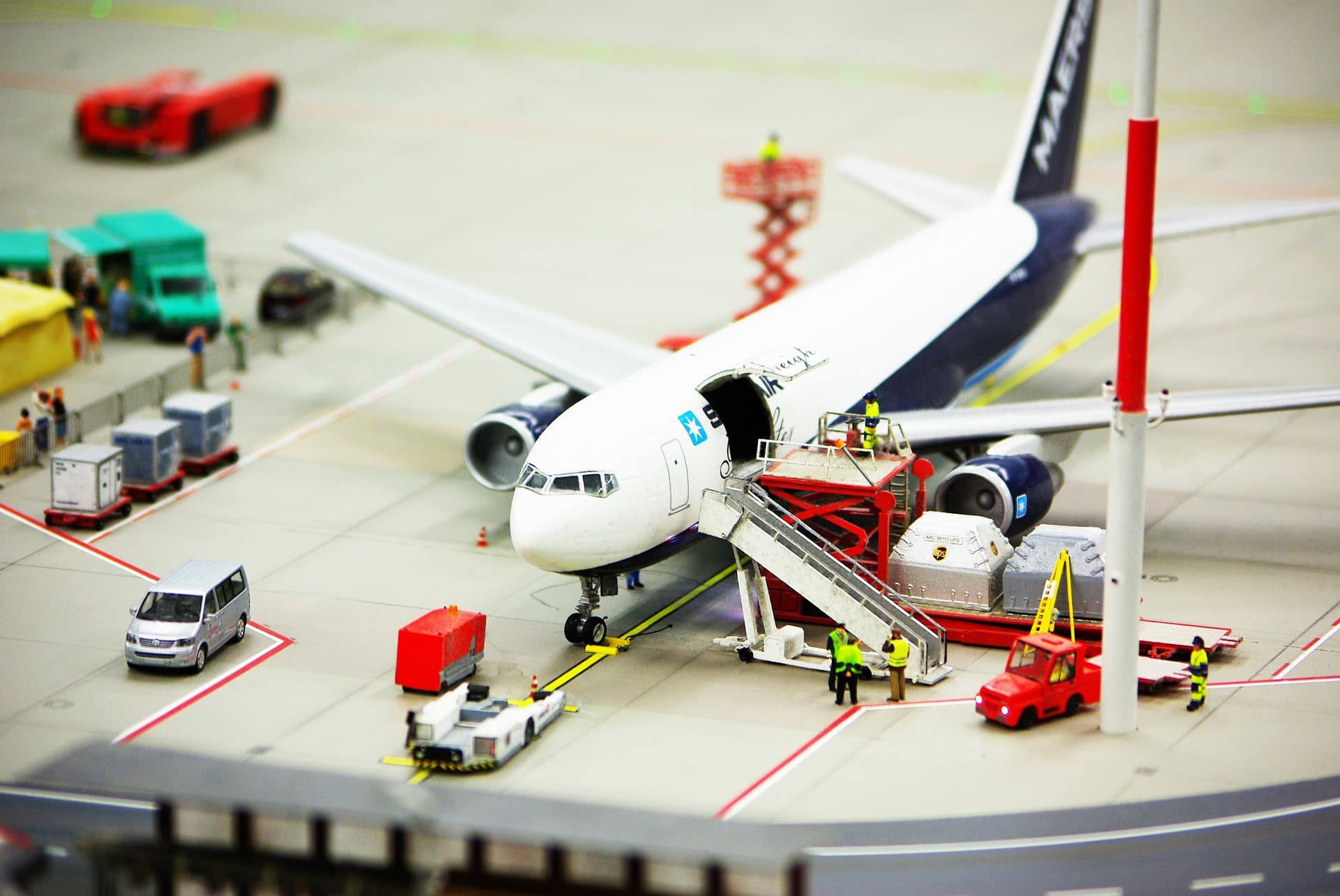 Lee más sobre el artículo Transporte de mercancías aéreo: diferentes opciones para la carga
