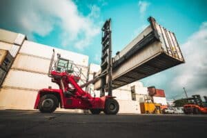 Qué es y cómo funciona el transporte de carga pesada